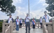 永葆爱国心，立下凌云志
